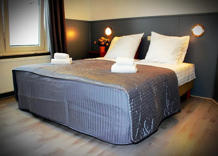 ホテル Dupuis ファルケンブルフ