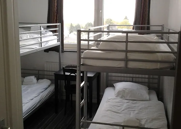 Dupuis ホテル ファルケンブルフ